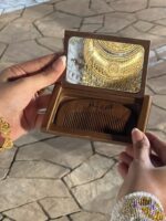 مشط خشبي (تخصيص) مدة التنفيذ(2-3أيام)